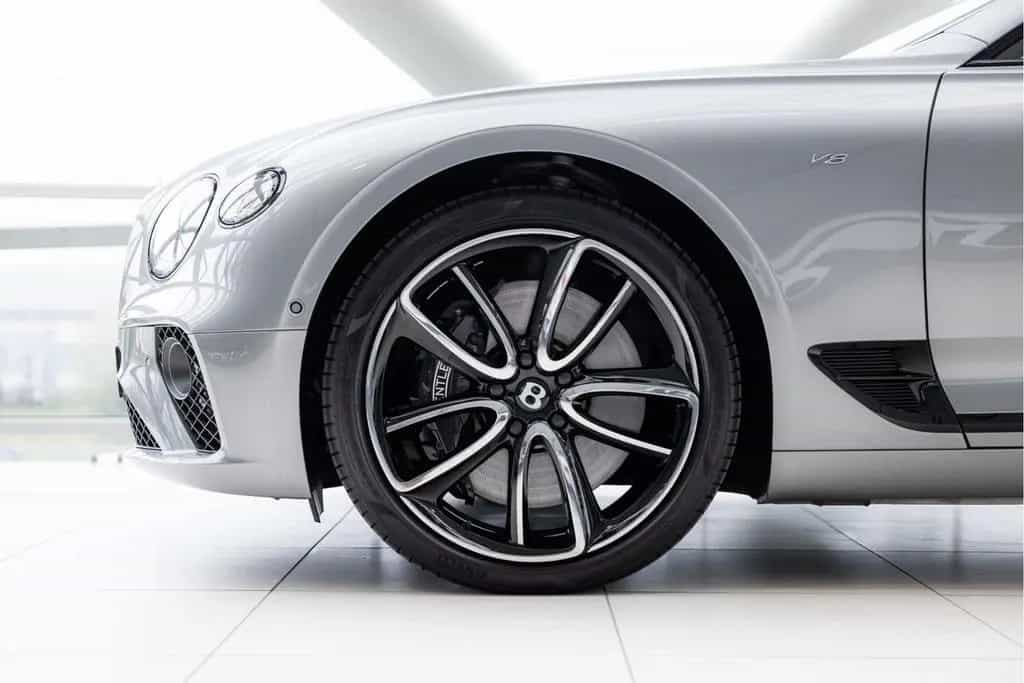 Bentley Continental GT V8 | Rotating display | Mulliner 06/2022-photo-30