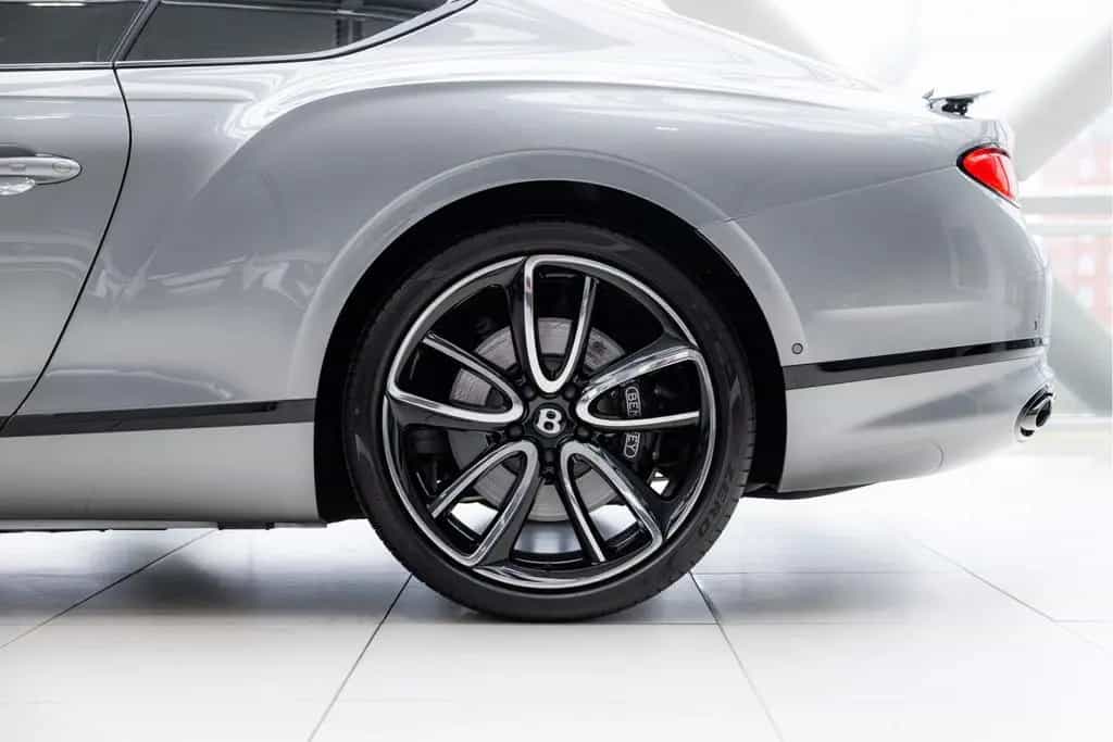 Bentley Continental GT V8 | Rotating display | Mulliner 06/2022-photo-31