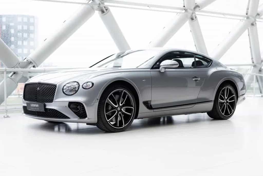 Bentley Continental GT V8 | Rotating display | Mulliner 06/2022-photo-4