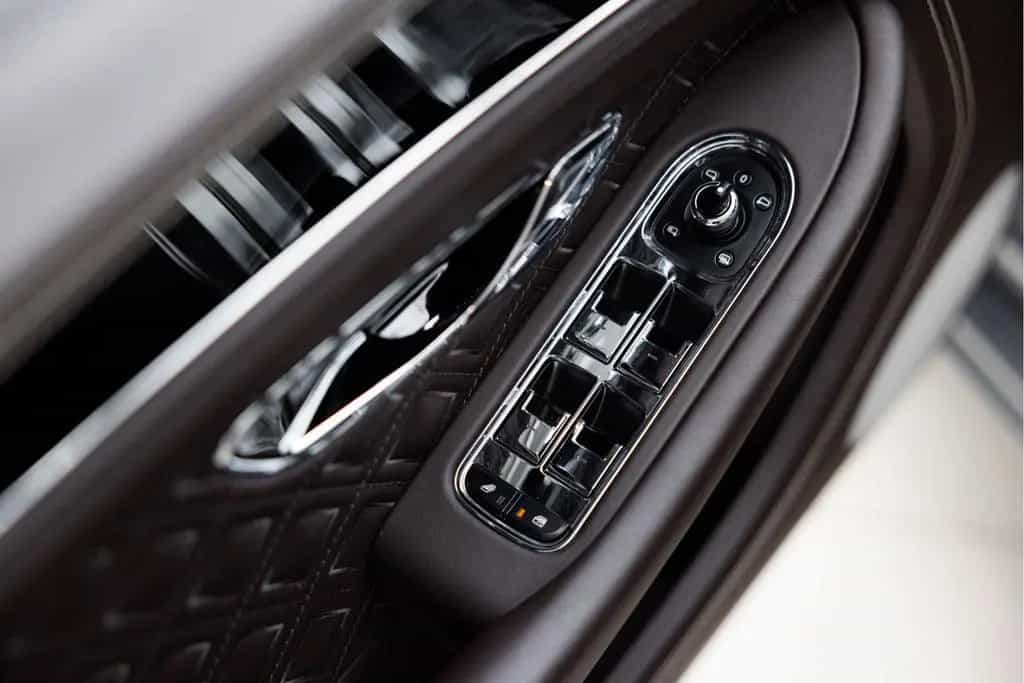 Bentley Continental GT V8 | Rotating display | Mulliner 06/2022-photo-8