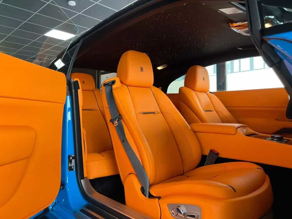 Rolls-Royce Wraith Black Badge- One Of One-Starlight-Bespoke null-photo-15