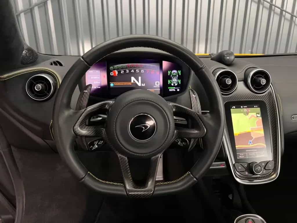 McLaren 570S COUPE*LIFT*CARBON*KAMERA*ALCANTARA 02/2017-photo-12