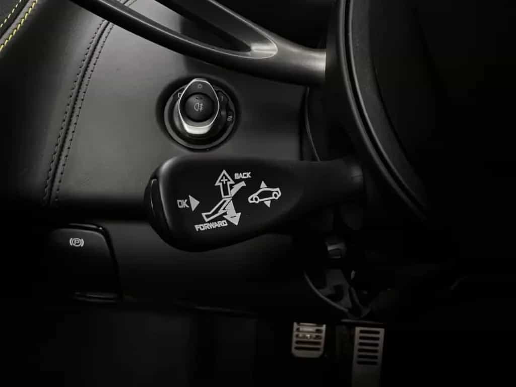 McLaren 570S COUPE*LIFT*CARBON*KAMERA*ALCANTARA 02/2017-photo-15
