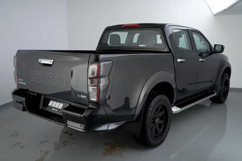 Isuzu D-Max Double Cab LSE 4x4AT Pick-Up inkl. Rollo 04/2024-photo-15