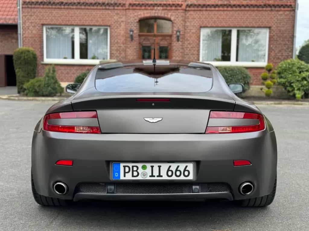 Aston Martin V8 Vantage 4.3l *Handschalter* 01/2006-photo-10