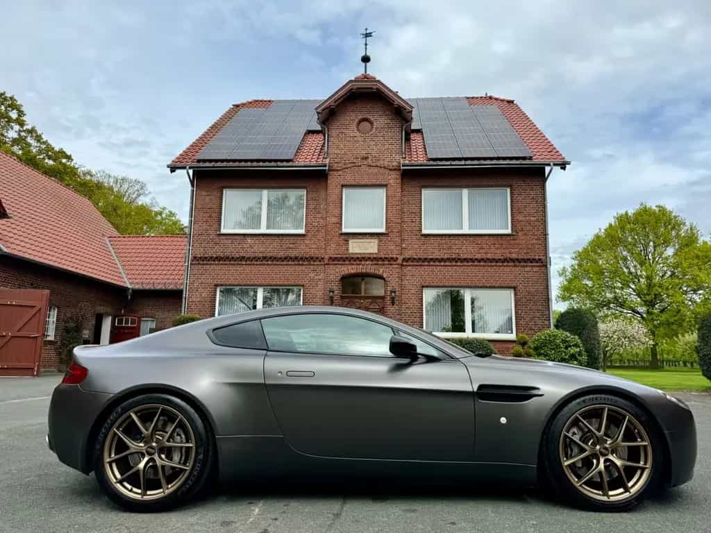 Aston Martin V8 Vantage 4.3l *Handschalter* 01/2006-photo-12