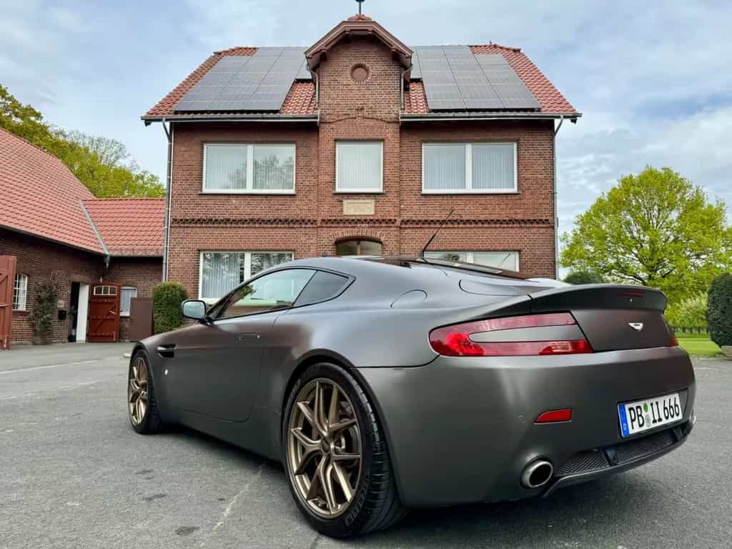Aston Martin V8 Vantage 4.3l *Handschalter* 01/2006-photo-6