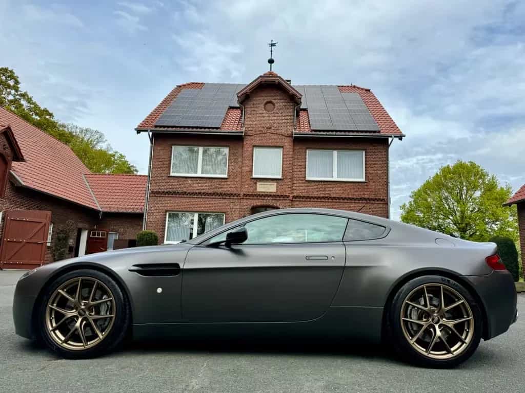 Aston Martin V8 Vantage 4.3l *Handschalter* 01/2006-photo-7