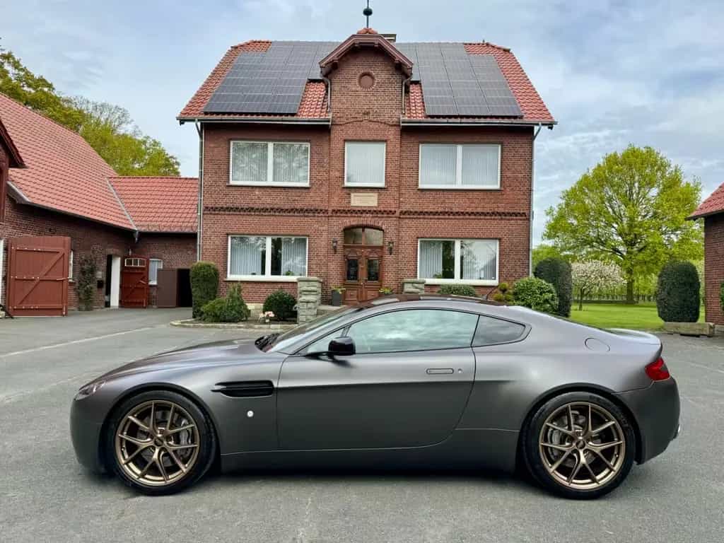 Aston Martin V8 Vantage 4.3l *Handschalter* 01/2006-photo-8