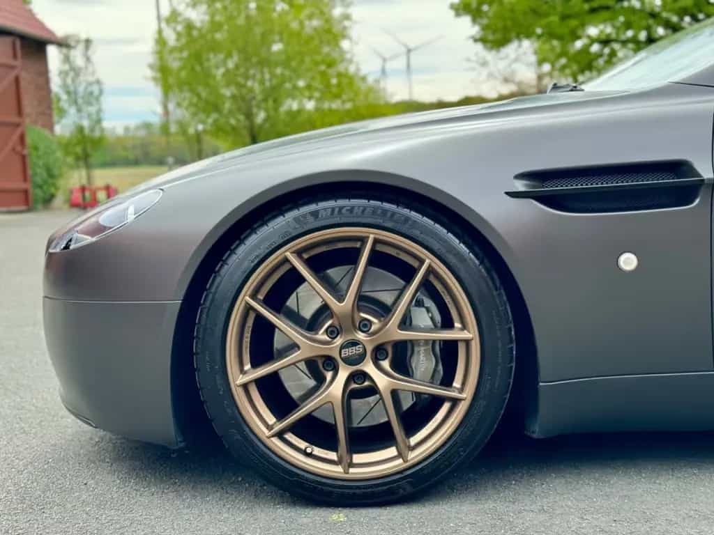 Aston Martin V8 Vantage 4.3l *Handschalter* 01/2006-photo-9