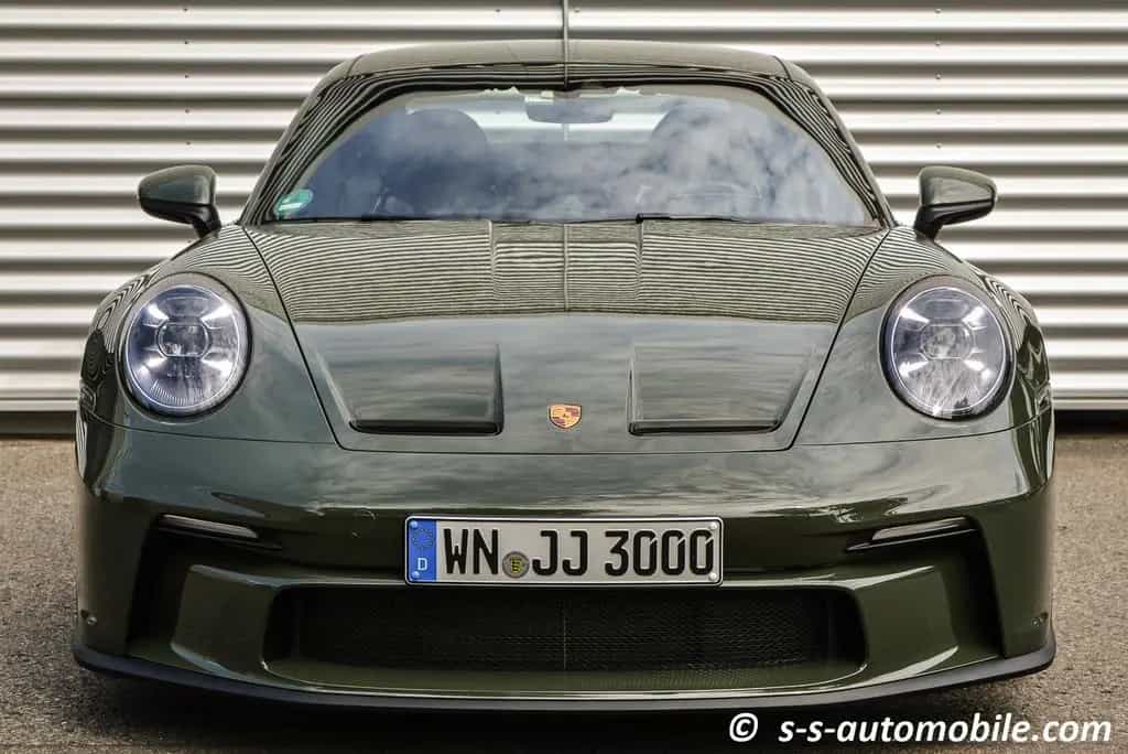 Porsche 992 GT3 Touring PDK PCCB PTS Blackolive Pepita 06/2022-photo-0