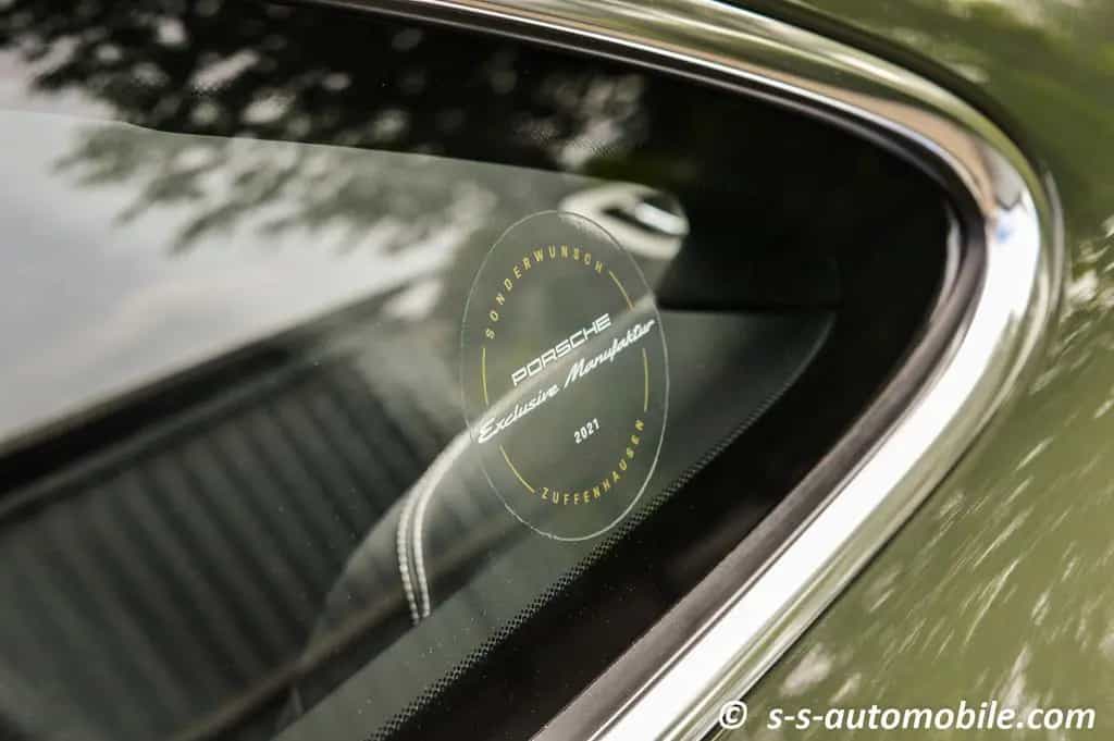 Porsche 992 GT3 Touring PDK PCCB PTS Blackolive Pepita 06/2022-photo-10