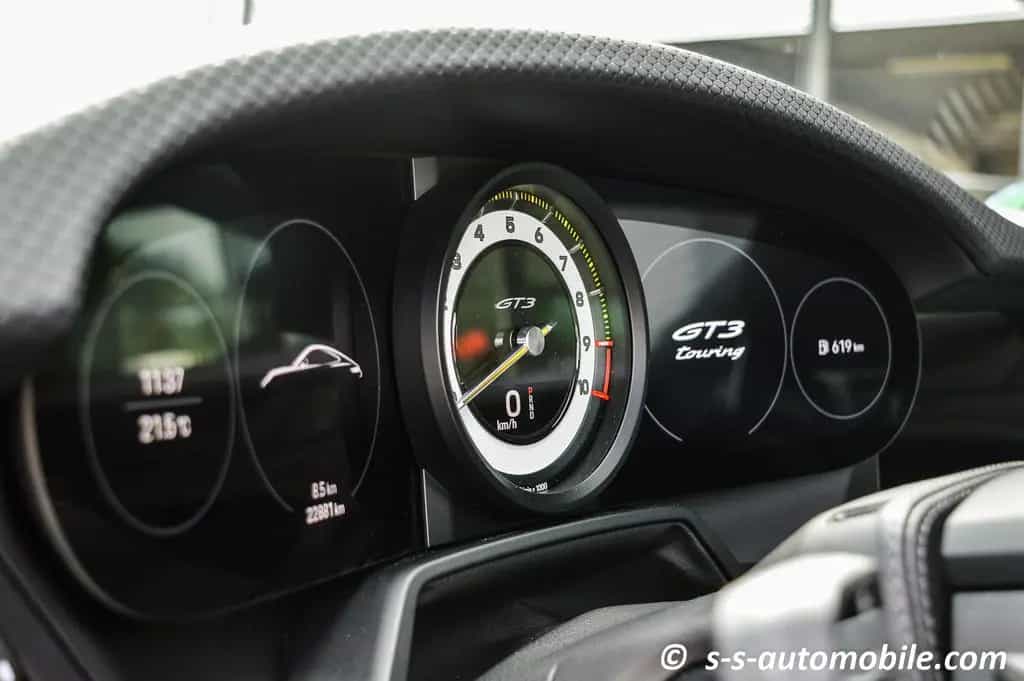 Porsche 992 GT3 Touring PDK PCCB PTS Blackolive Pepita 06/2022-photo-17