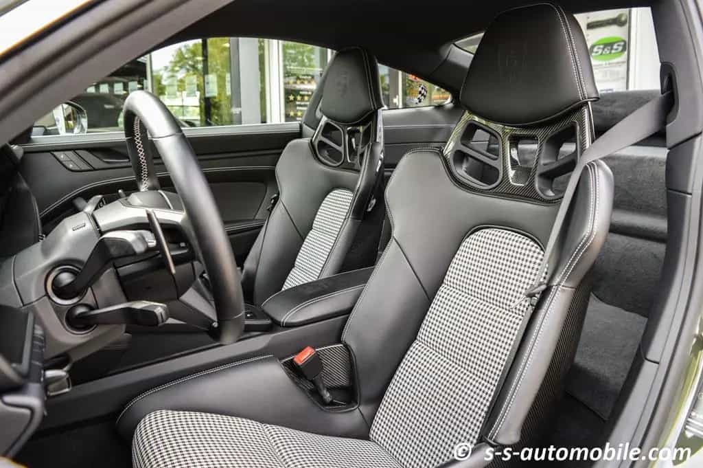 Porsche 992 GT3 Touring PDK PCCB PTS Blackolive Pepita 06/2022-photo-18