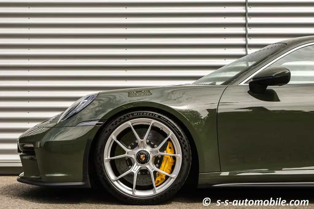 Porsche 992 GT3 Touring PDK PCCB PTS Blackolive Pepita 06/2022-photo-5