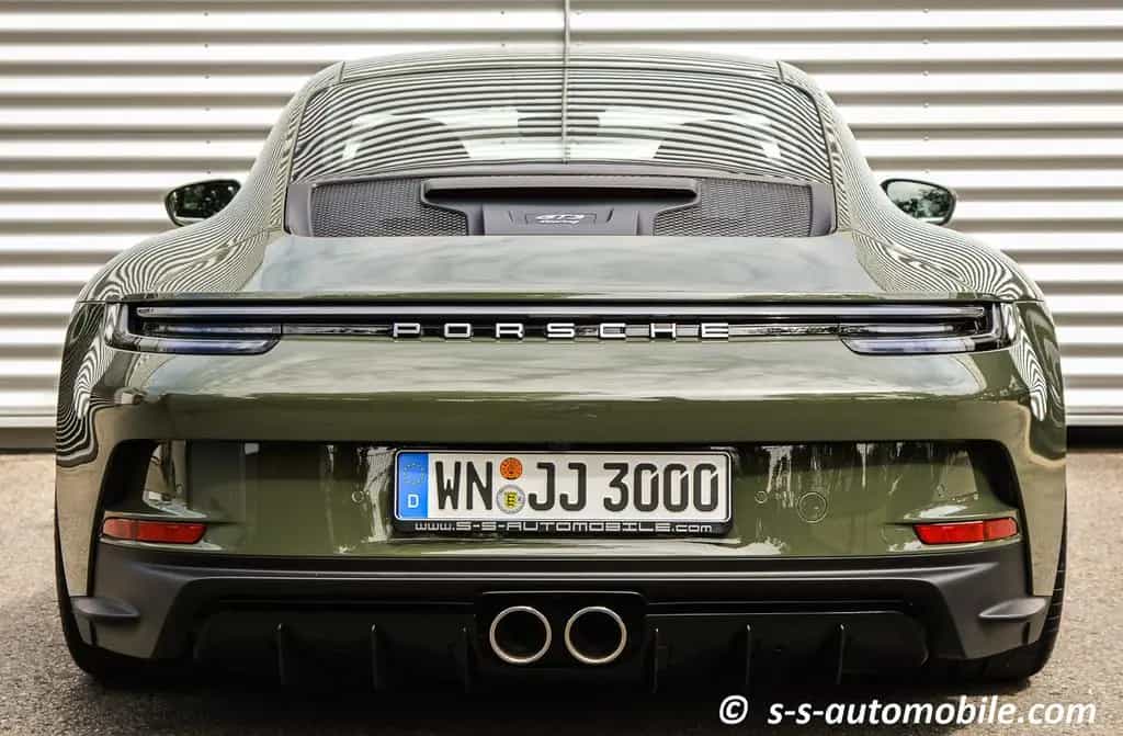Porsche 992 GT3 Touring PDK PCCB PTS Blackolive Pepita 06/2022-photo-7