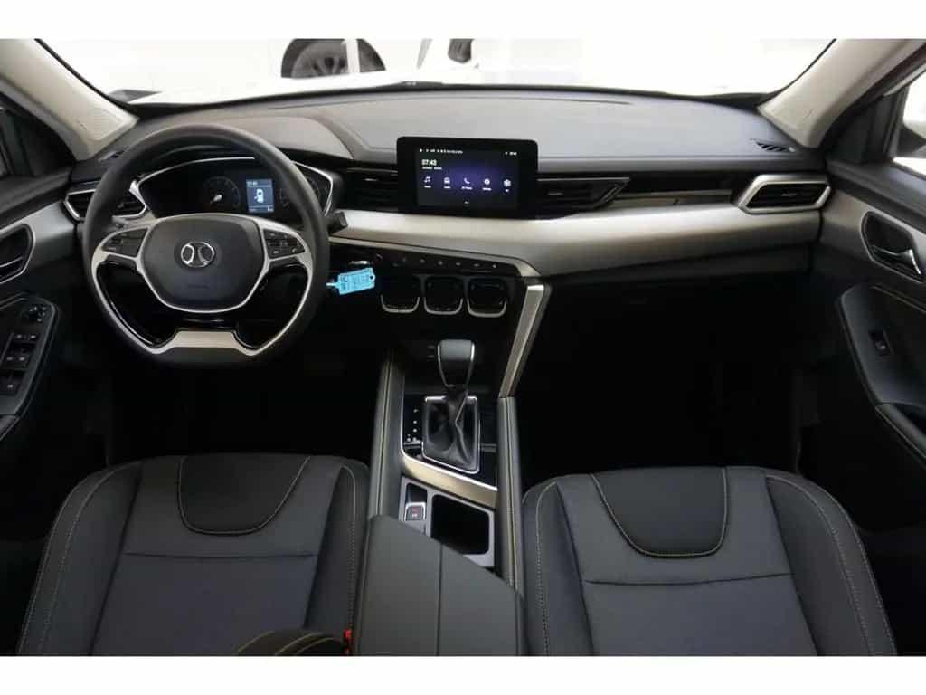 BAIC Senova X35 X35 1.5 Turbo Automatik  LED PDC Klimaanlage 06/2024-photo-19