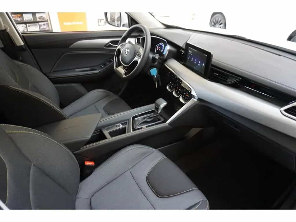 BAIC Senova X35 X35 1.5 Turbo Automatik  LED PDC Klimaanlage 06/2024-photo-21