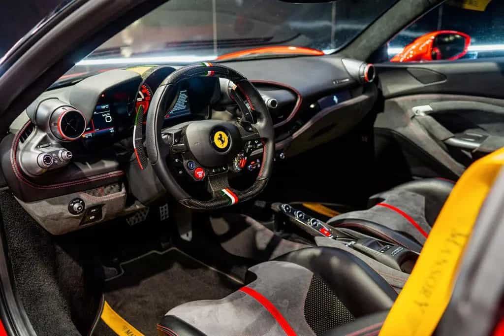 Ferrari F8 Spider MANSORY CARBON SOFTKIT 04/2022-photo-14