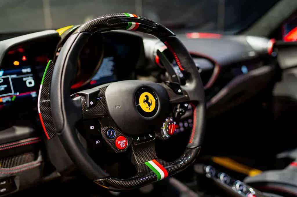 Ferrari F8 Spider MANSORY CARBON SOFTKIT 04/2022-photo-16