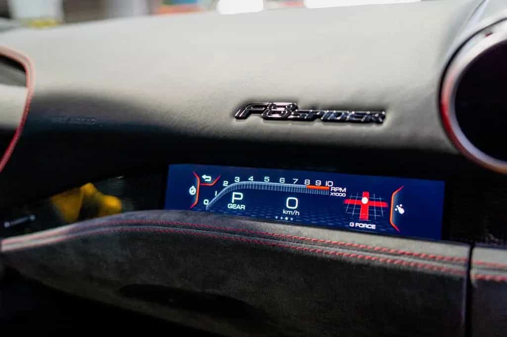 Ferrari F8 Spider MANSORY CARBON SOFTKIT 04/2022-photo-24
