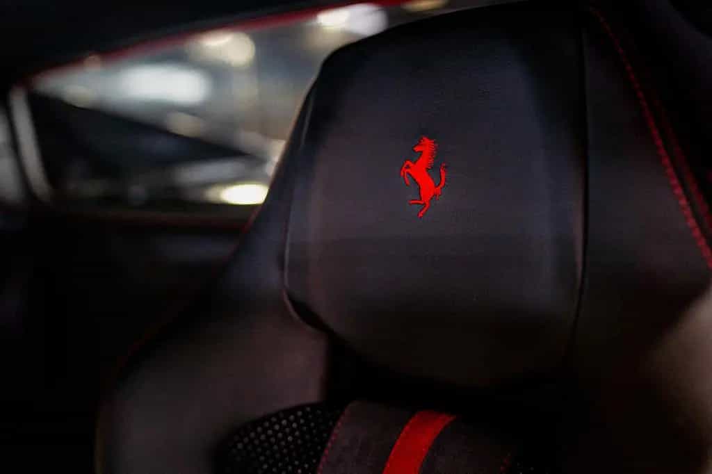 Ferrari F8 Spider MANSORY CARBON SOFTKIT 04/2022-photo-26