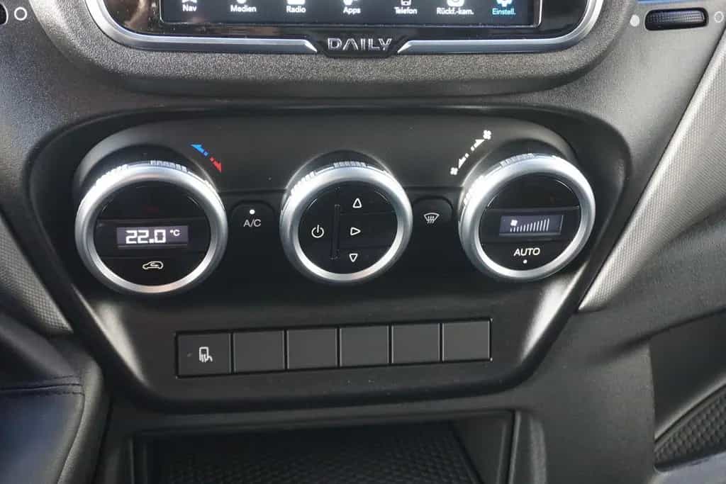 Iveco Other Daily 35S18 L4H3 18m³+AHK+ACC+LED+NAVI+KAMERA 10/2023-photo-14