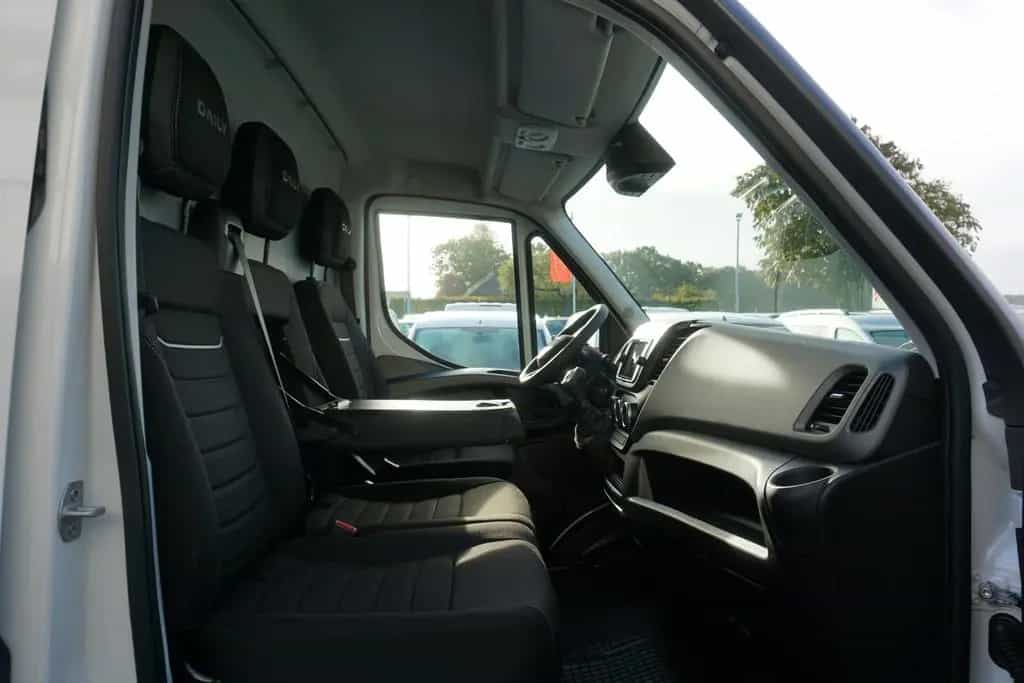 Iveco Other Daily 35S18 L4H3 18m³+AHK+ACC+LED+NAVI+KAMERA 10/2023-photo-18