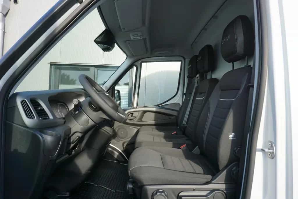 Iveco Other Daily 35S18 L4H3 18m³+AHK+ACC+LED+NAVI+KAMERA 10/2023-photo-7