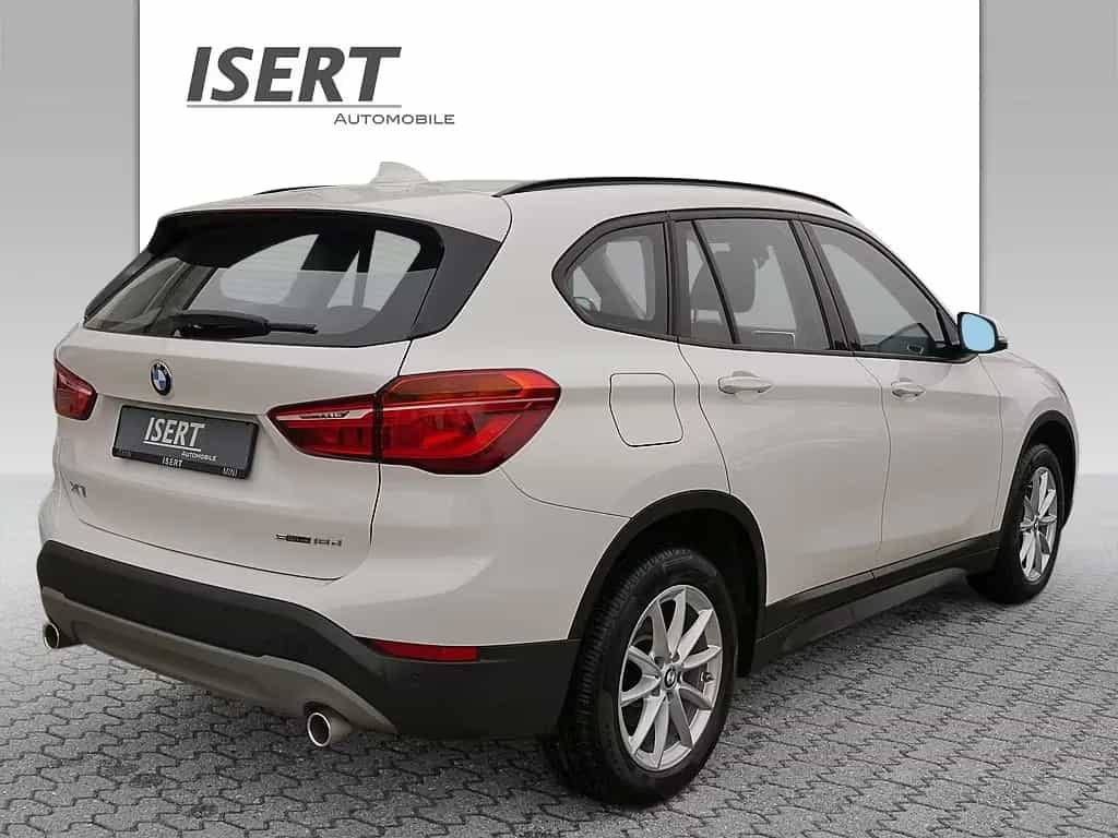 BMW X1 sDrive18d Advantage +NAVI+SHZ+LED+PDC+LM+ 06/2018-photo-2