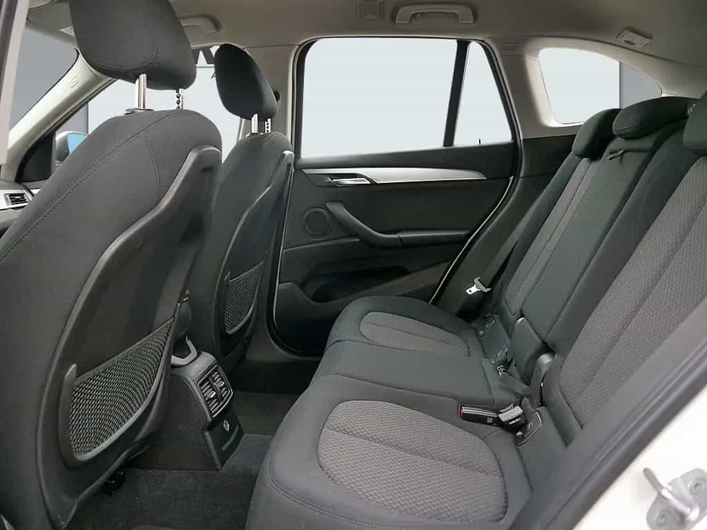 BMW X1 sDrive18d Advantage +NAVI+SHZ+LED+PDC+LM+ 06/2018-photo-5