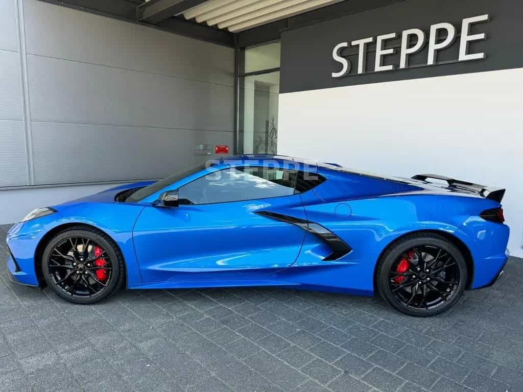 Corvette C8 Stingray Coupe 6,2 V8 3LT Europamodell STEPPE 08/2025-photo-2