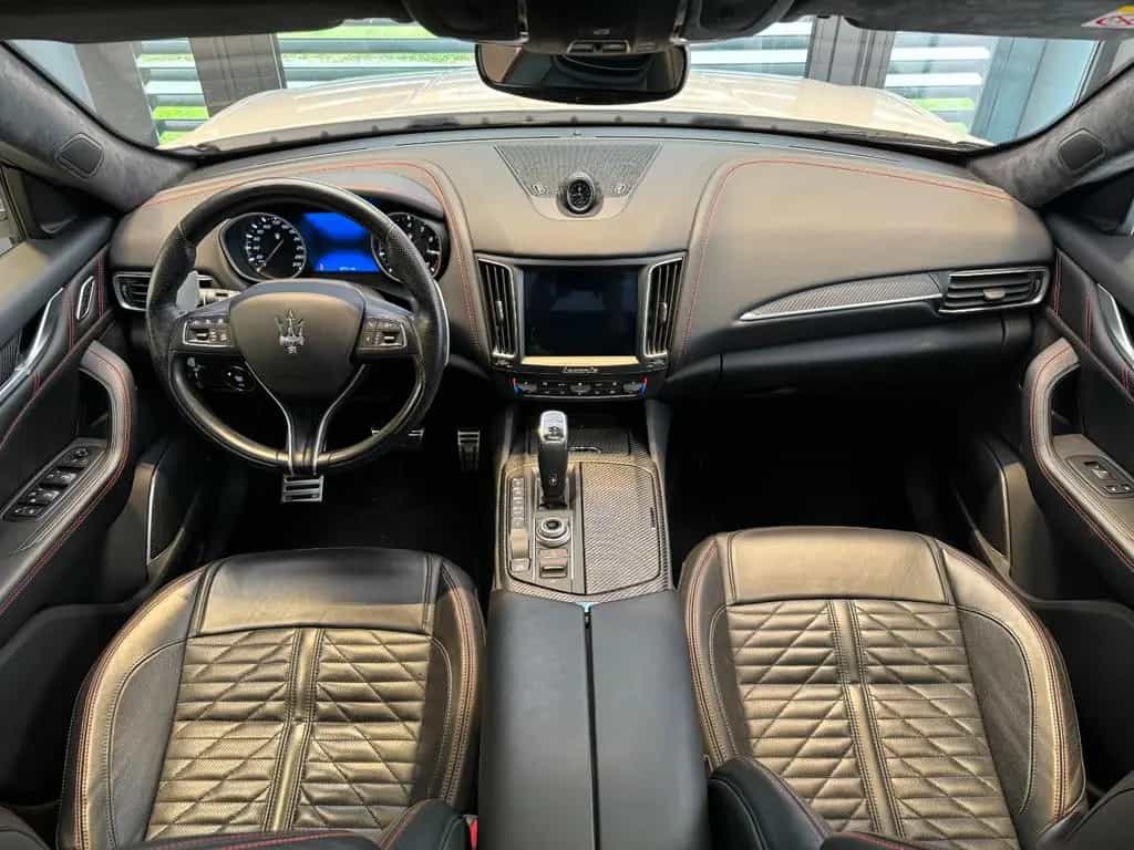 Maserati Levante GranSport S 12/2019-photo-14