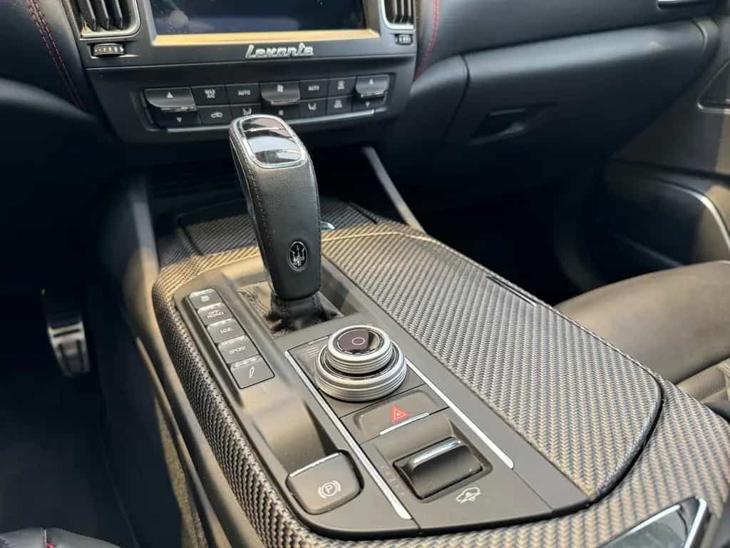 Maserati Levante GranSport S 12/2019-photo-17