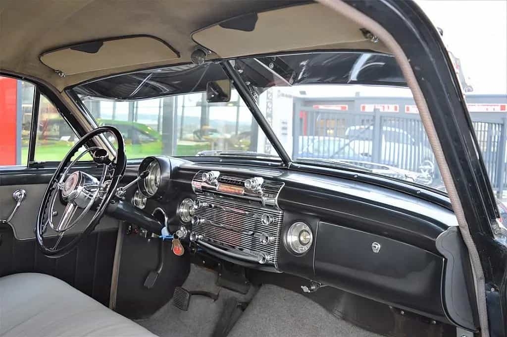 Buick Other Special Sedanette 01/1950-photo-12