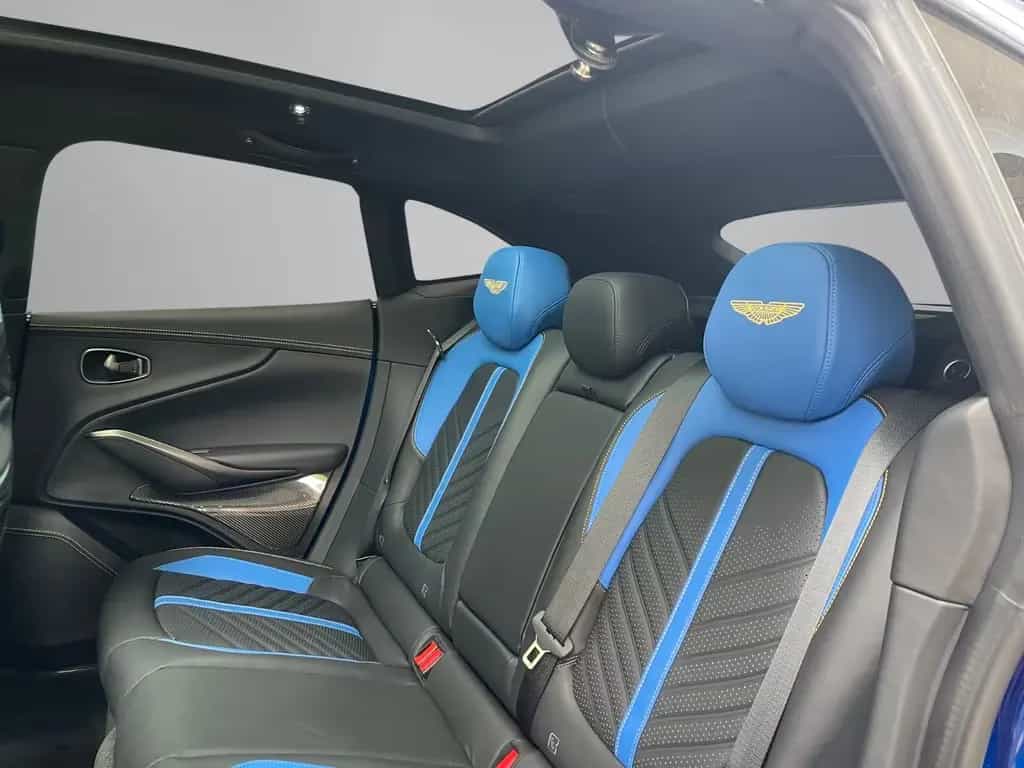 Aston Martin DBX 707 04/2025-photo-10