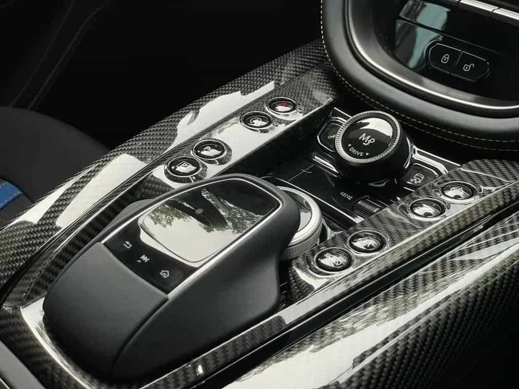 Aston Martin DBX 707 04/2025-photo-19