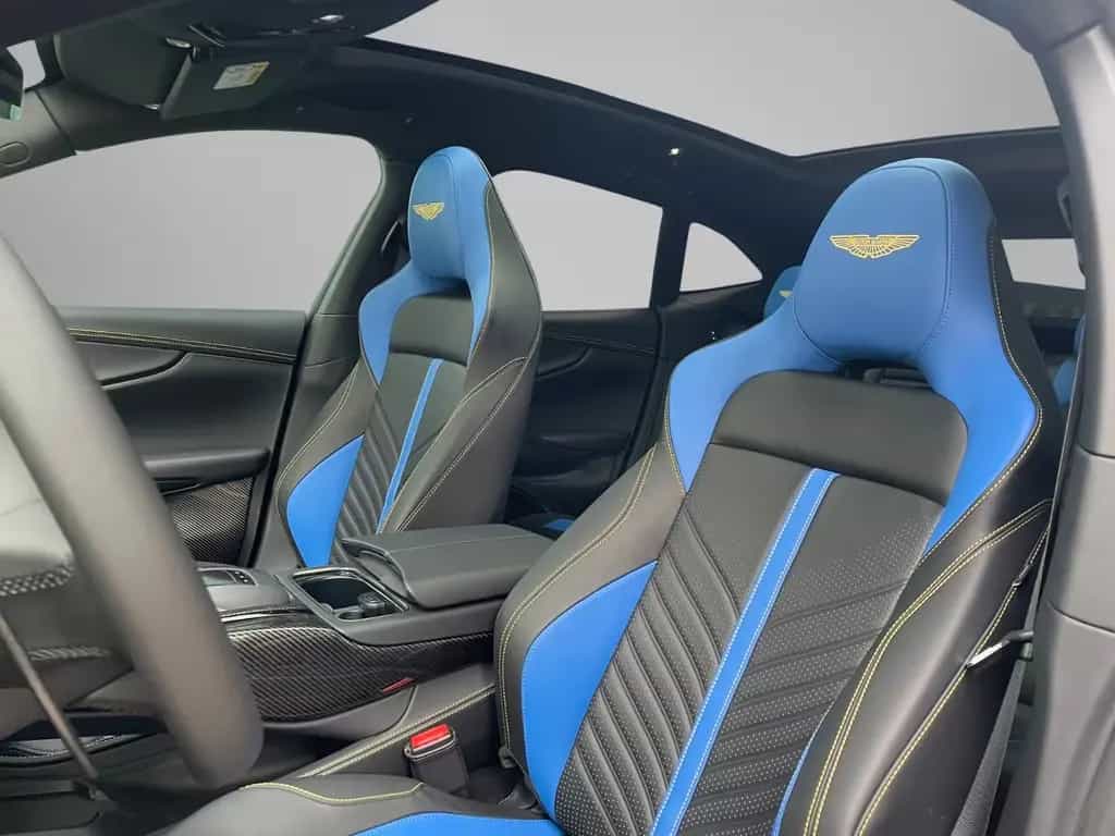 Aston Martin DBX 707 04/2025-photo-6