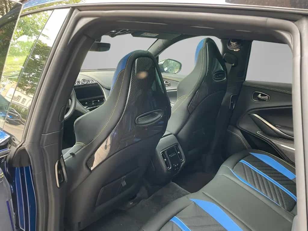 Aston Martin DBX 707 04/2025-photo-9