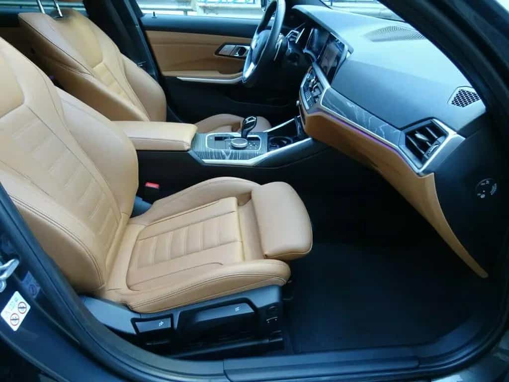 BMW 320 D Sportline Tour,xDrive SAG,AHK,Panorama,ACC 02/2020-photo-5
