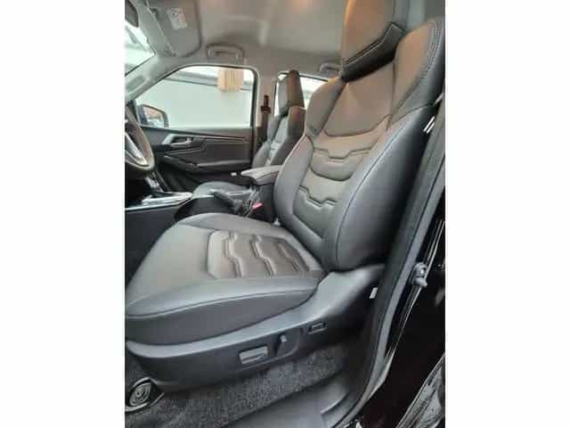 Isuzu D-Max Double Cab 4WD LSE Atm Leder Navi RFK 01/2025-photo-16