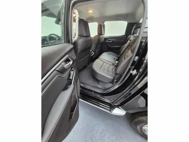 Isuzu D-Max Double Cab 4WD LSE Atm Leder Navi RFK 01/2025-photo-17