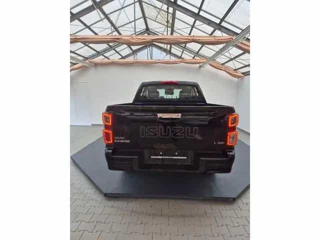 Isuzu D-Max Double Cab 4WD LSE Atm Leder Navi RFK 01/2025-photo-5