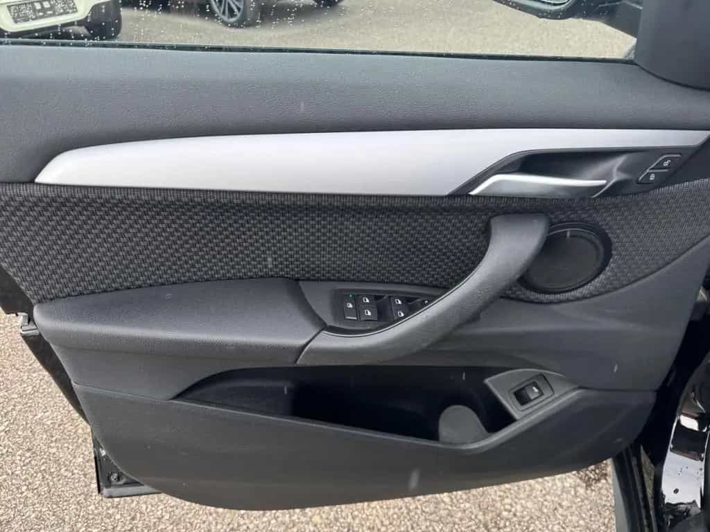 BMW X1 20dxA +NAVI+ACC+LED+APPLE+SHZ+DAB+MFL+BT+AHK+ 04/2022-photo-13