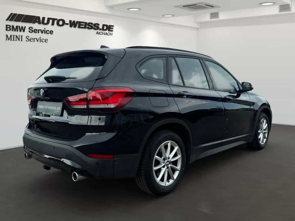 BMW X1 20dxA +NAVI+ACC+LED+APPLE+SHZ+DAB+MFL+BT+AHK+ 04/2022-photo-4