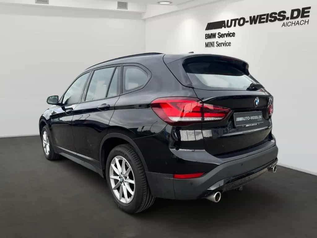 BMW X1 20dxA +NAVI+ACC+LED+APPLE+SHZ+DAB+MFL+BT+AHK+ 04/2022-photo-6