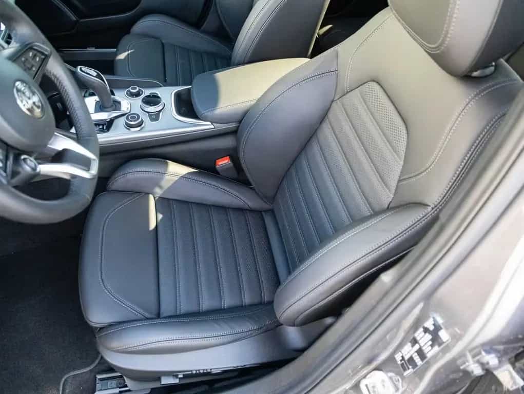 Alfa Romeo Giulia 2.0 Turbo 16V AT8-Q4 Veloce VOLL! 07/2024-photo-10