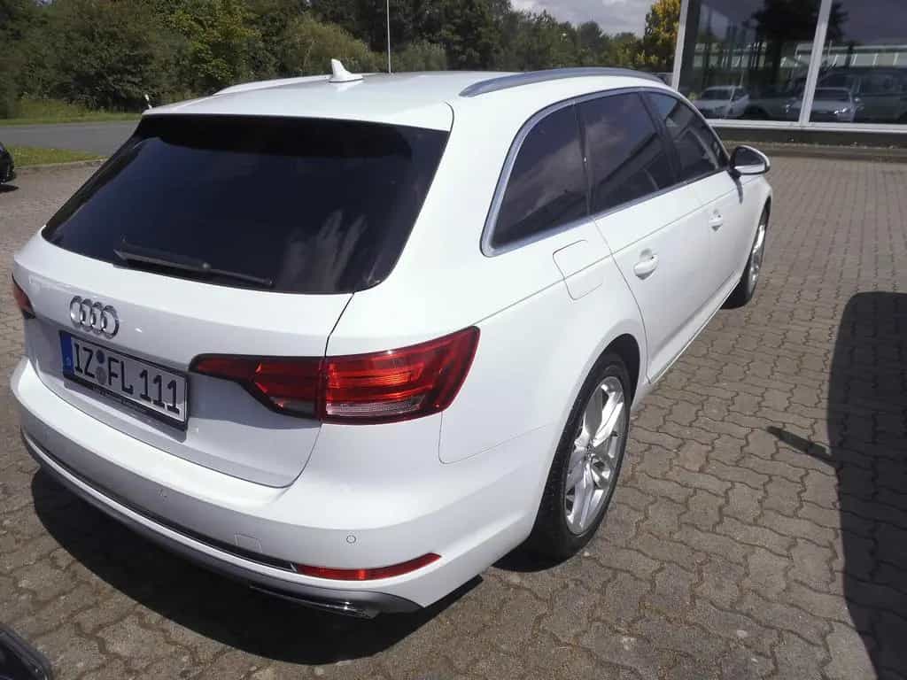 Audi A4 Avant 40 TDI sport S-Tronic Pano/Navi/Xenon 12/2018-photo-2