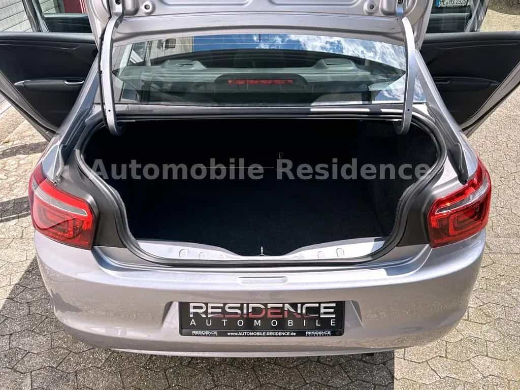 Citroën C-Elysee Selection 1.6 AUT.*SHZ*LMF*LED*TEMP*E-P 06/2018-photo-9
