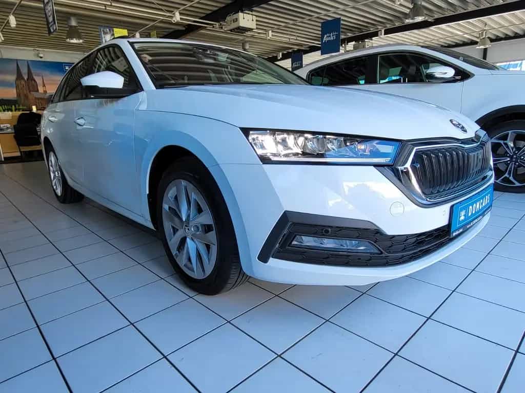 Skoda Octavia Combi Ambition//VIRTUAL TACHO/LED/KLIMA/ 12/2022-photo-3
